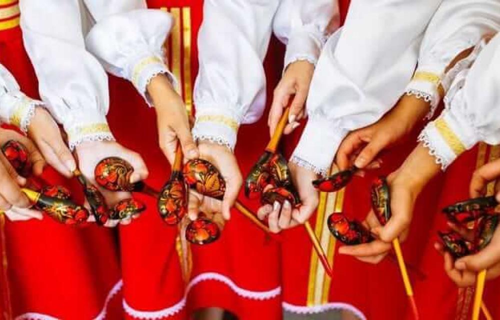  Концертная программа «ЯРКИЕ КРАСКИ МАЯ» от ансамбля ложкарей «Любо-дорого» и детского танцевального коллектива «Аssоль»