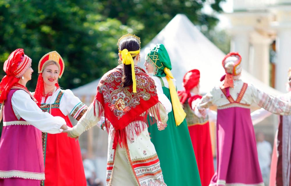 Фестиваль моды и искусства «Модные показы в усадьбе Марьино»